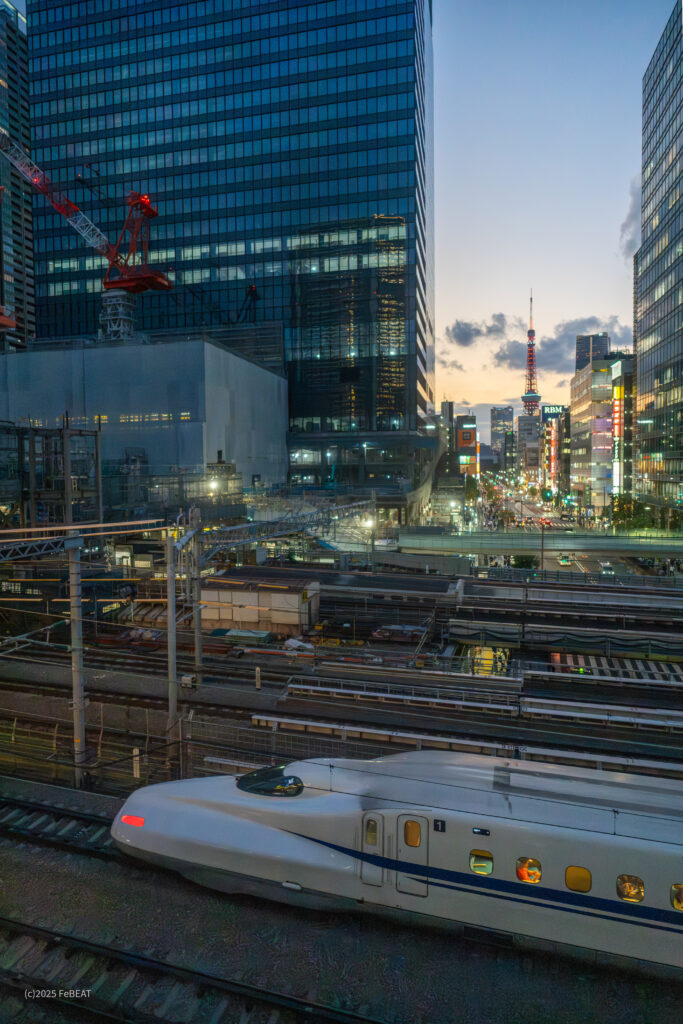東海道新幹線を品川から東京へと走るN700A系