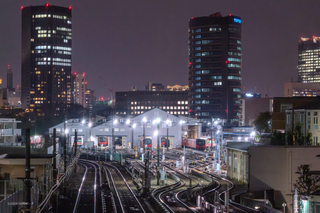 東京メトロ丸ノ内線小石川車両基地の夜景