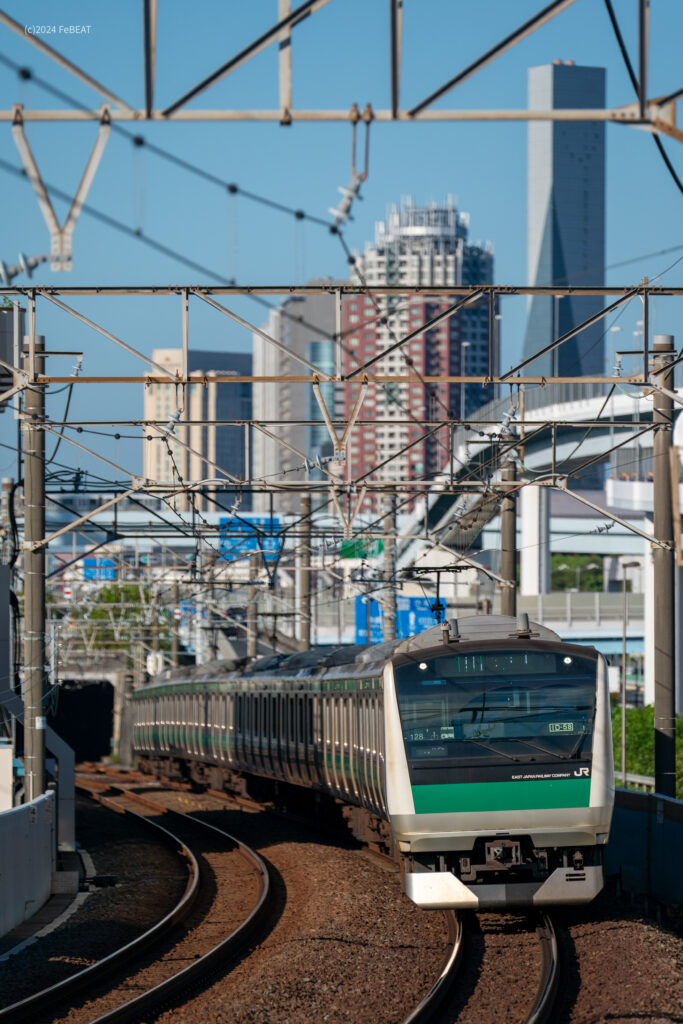 東京臨海高速鉄道りんかい線を国際展示場から東雲へと走るJR東日本E233系7000番台